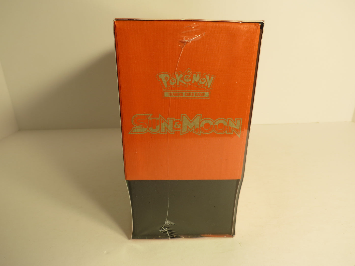 Sun & Moon Base Solgaleo Pokemon Elite Trainer Box ETB