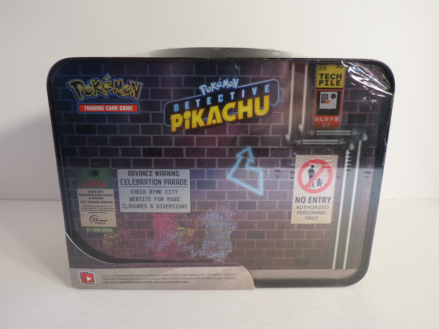 Detective Pikachu Pokemon Collector Chest Lunch Box Tin Sealed
