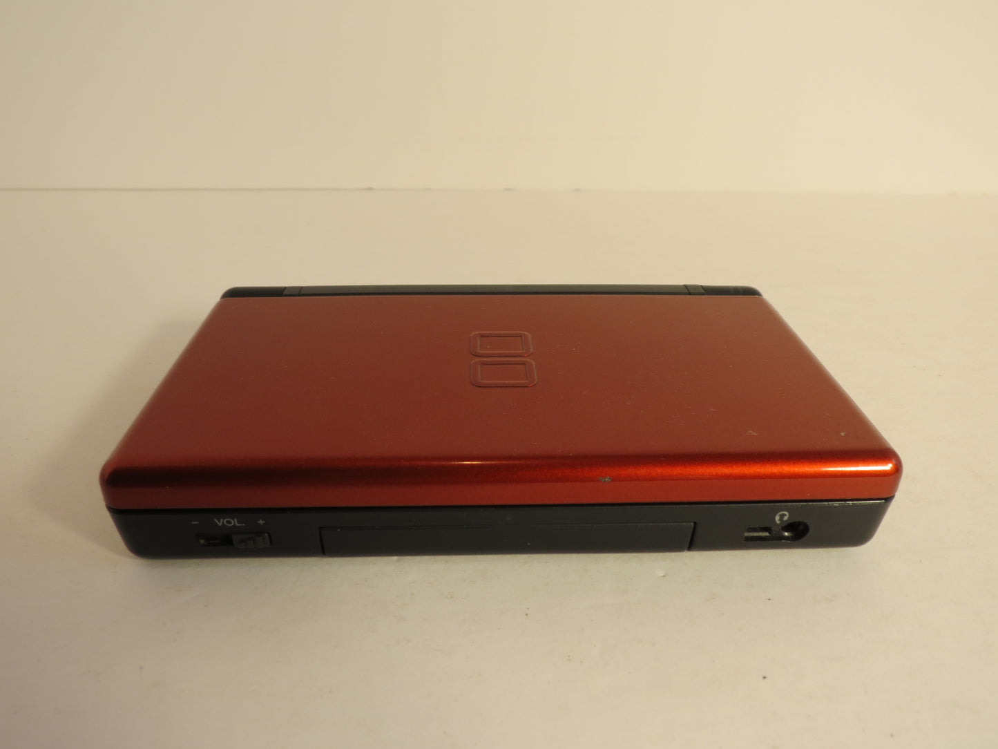 Nintendo DS Lite Console Crimson Red & Charger