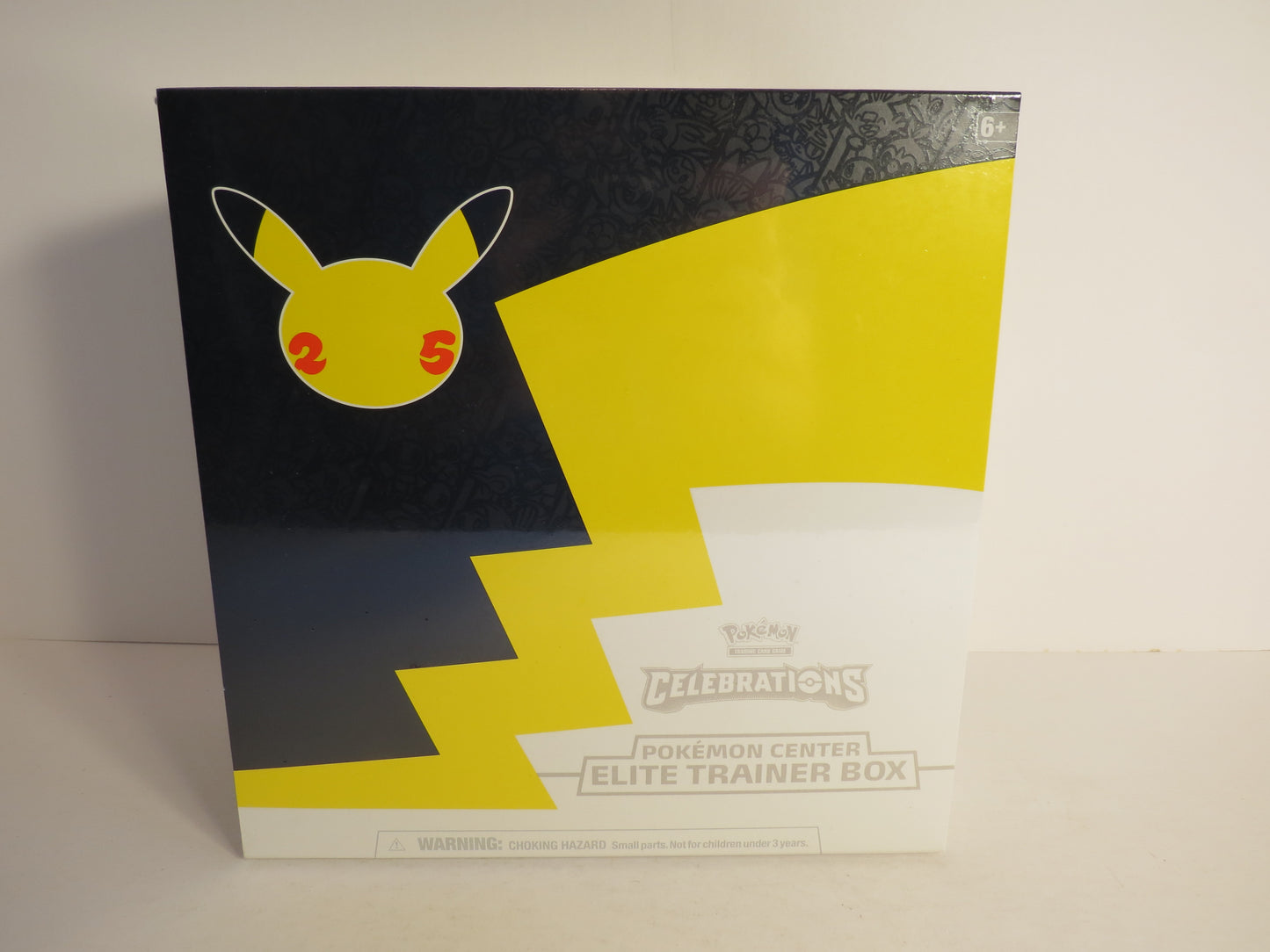 Celebrations Elite Trainer Box Pokemon Center ETB 25th Anniversary Sealed