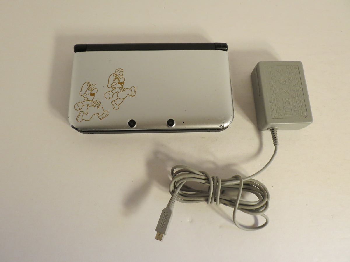 Mario & Luigi Dream Team Nintendo 3DS XL Console SPR-001 Silver & Black With Charger