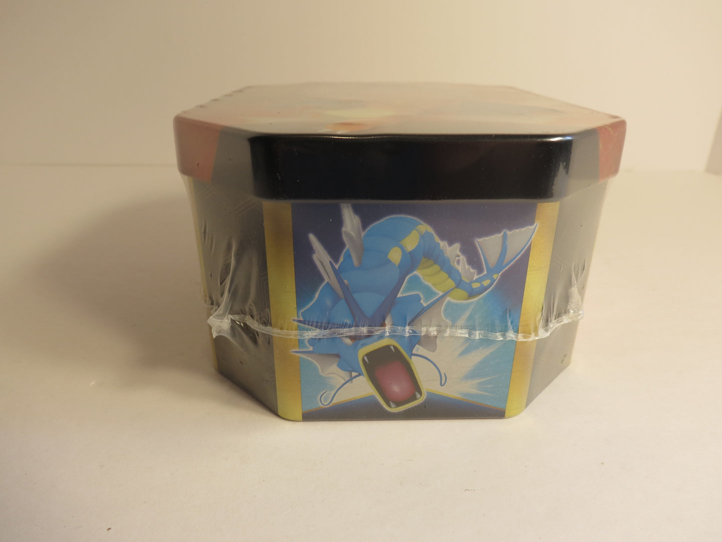 Pokemon Hidden Fates Charizard GX Tin Sealed