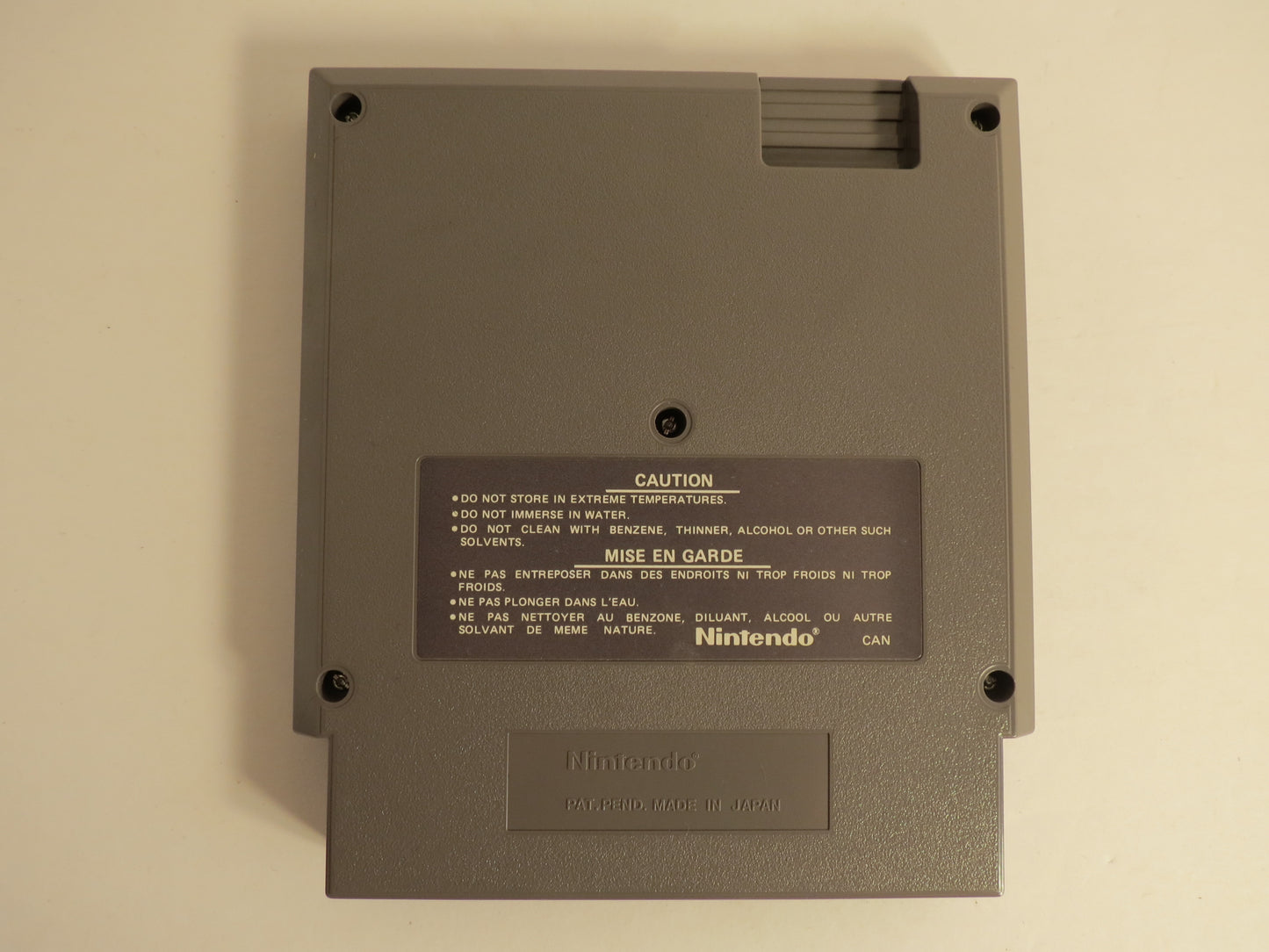 Gyromite 5 Screw CAN Nintendo NES Game