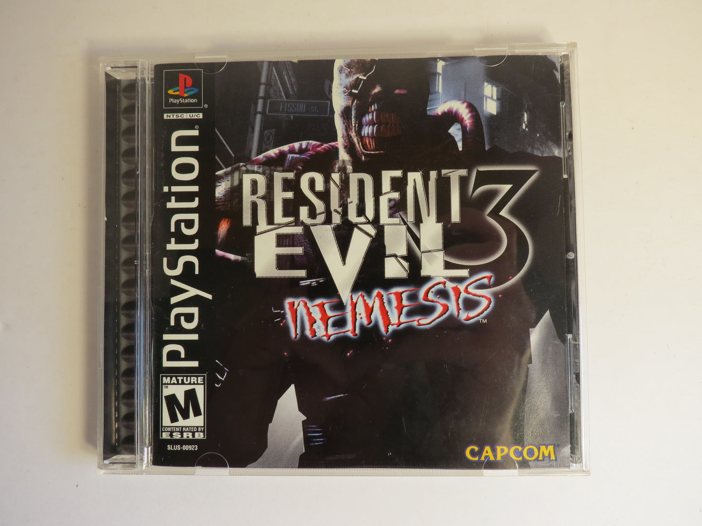 Resident Evil 3 Nemesis Playstation 1 PS1 Game CIB